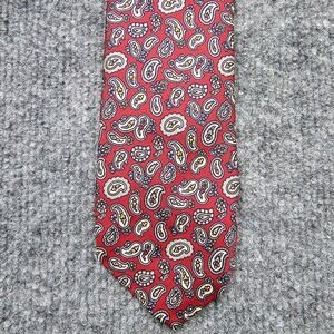 Brooks Brothers Makers Tie Necktie Red Paisley 100% Silk